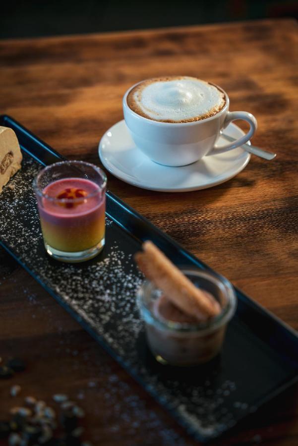 Kulinarik & Geniesser Hotel Strauss Fiesch Ngoại thất bức ảnh